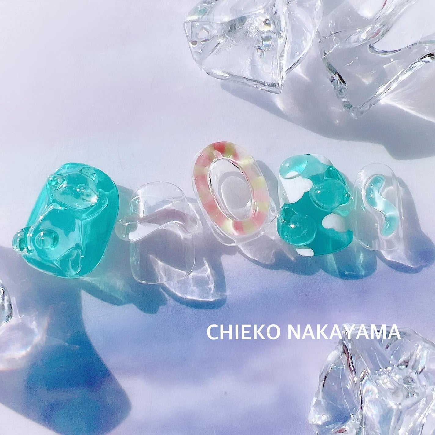 なかやまちえこ on LIPS 「透明感🏝✨⠀⠀365日ネイル170日め⠀⠀シリコンモールドはプ..」(1枚目)