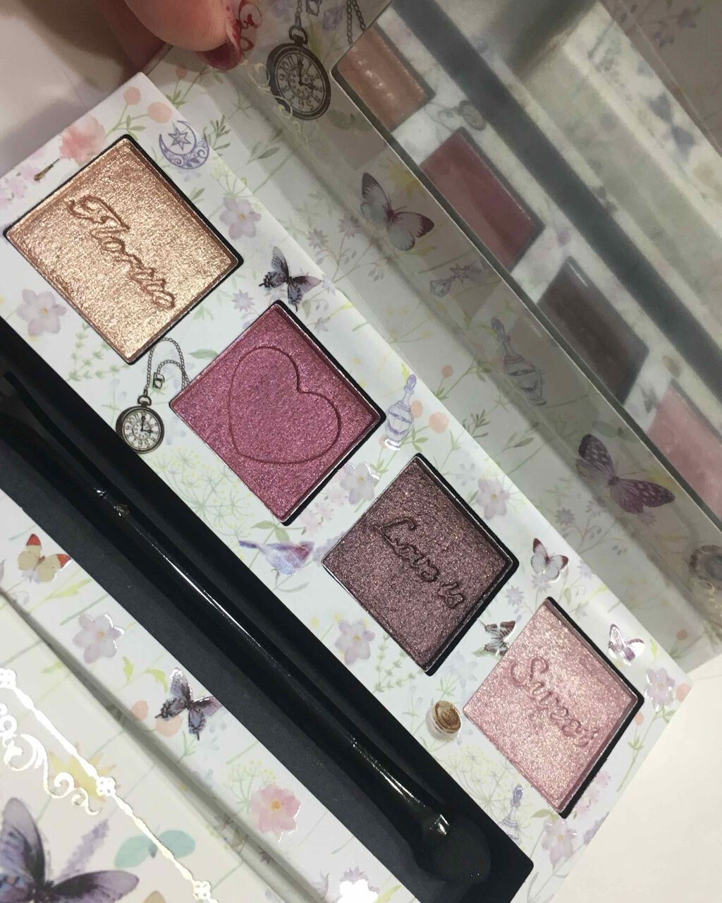 恋愛物語 4色アイシャドウパレット/FLORTTE/アイシャドウパレットを使ったクチコミ（2枚目）