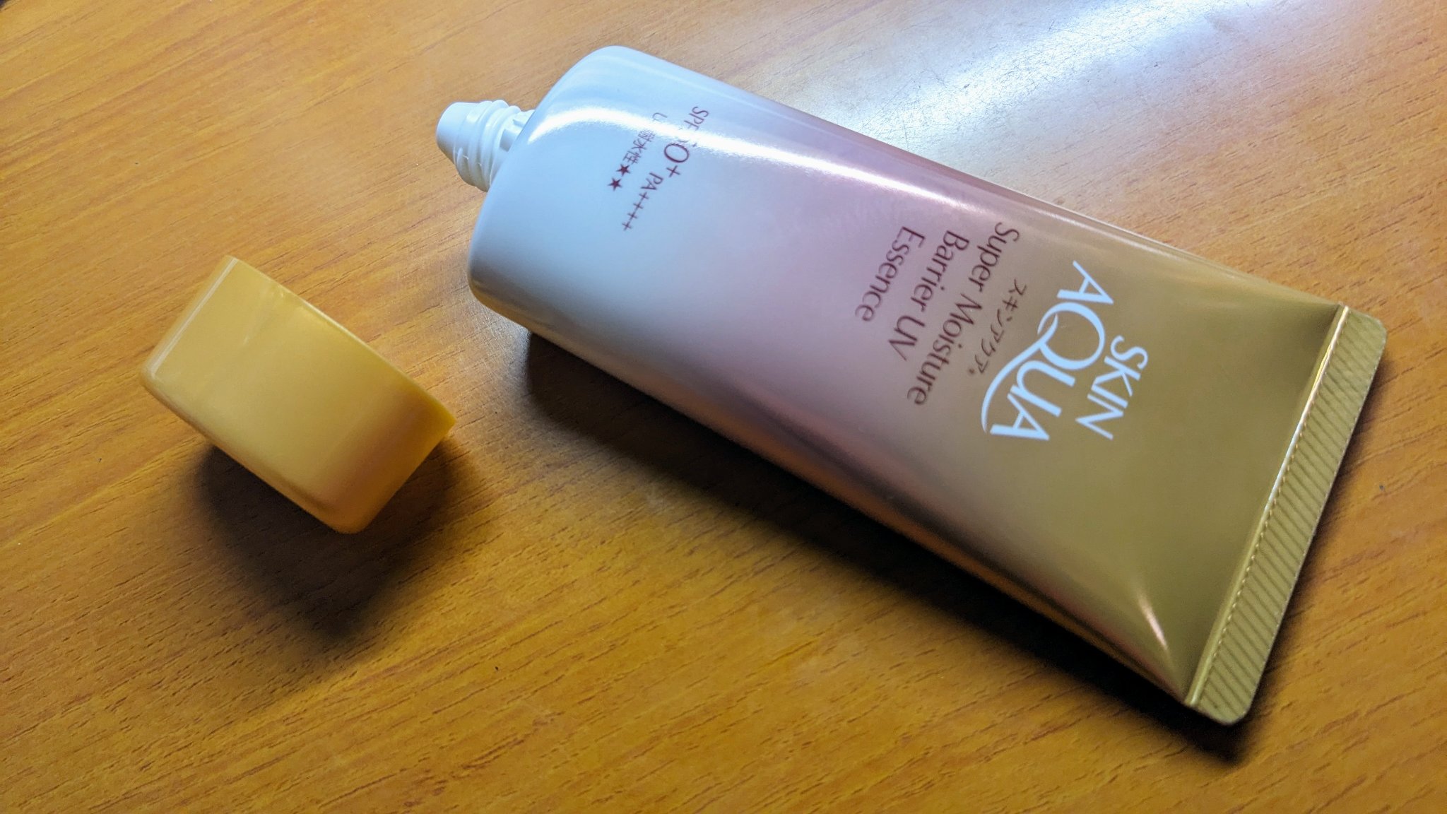 スキンアクア スーパーモイスチャー バリアUVエッセンス/スキンアクア/日焼け止めローションを使ったクチコミ（3枚目）