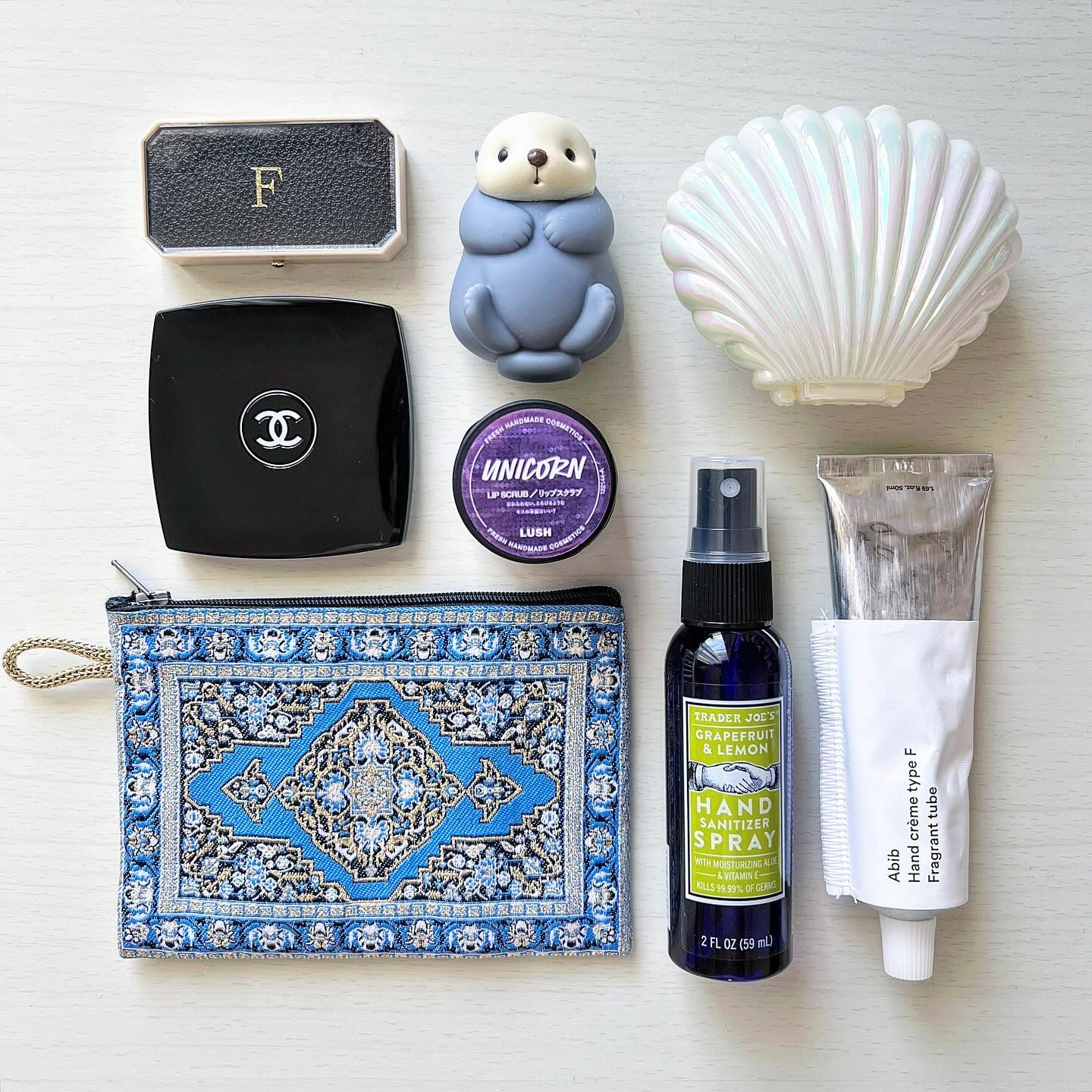 ボーム・デ・ミューズ/オフィシーヌ・ユニヴェルセル・ビュリー/リップバームを使ったクチコミ（1枚目）