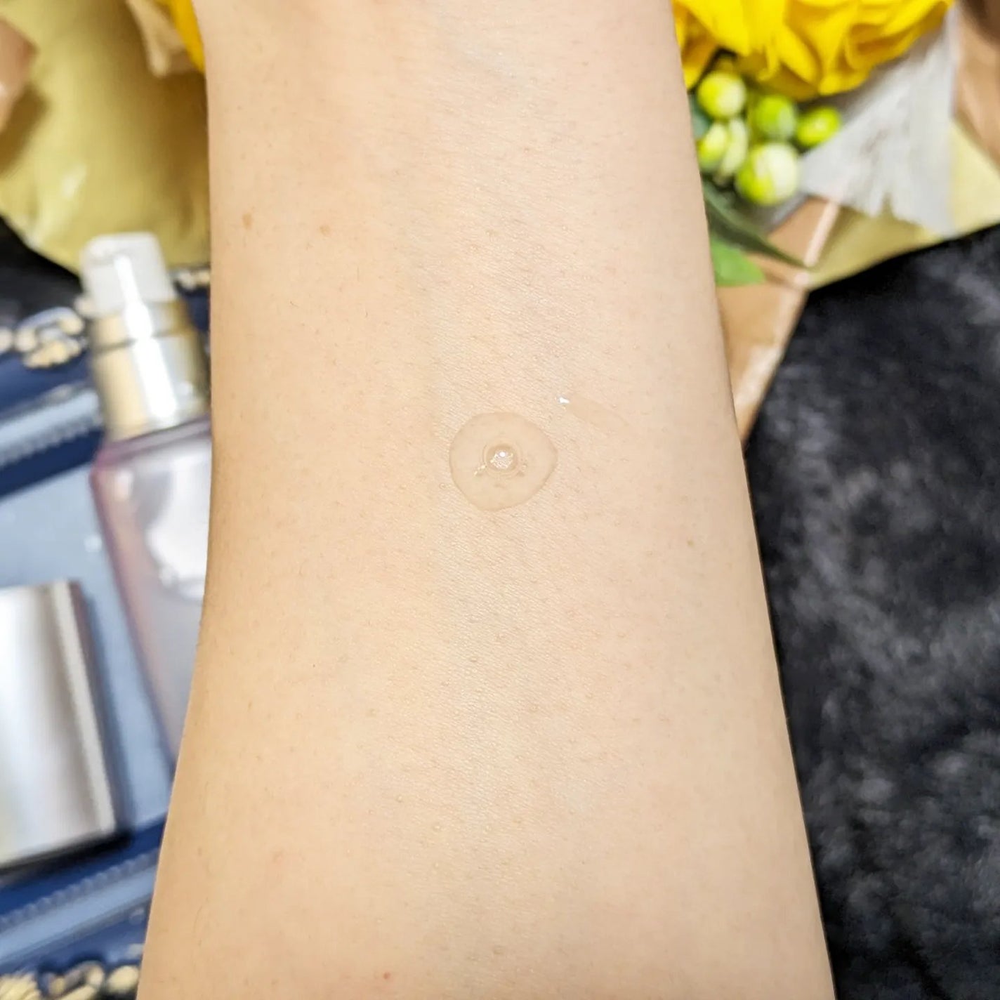 真紅 on LIPS 「TRUSSY先行美容液をお試しさせて頂きました。『商品説明』◆..」(4枚目)