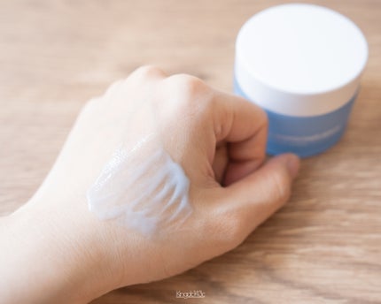 デイリー カバー ジェルセラム/SNOW FOX SKINCARE/フェイスクリームを使ったクチコミ(5枚目)