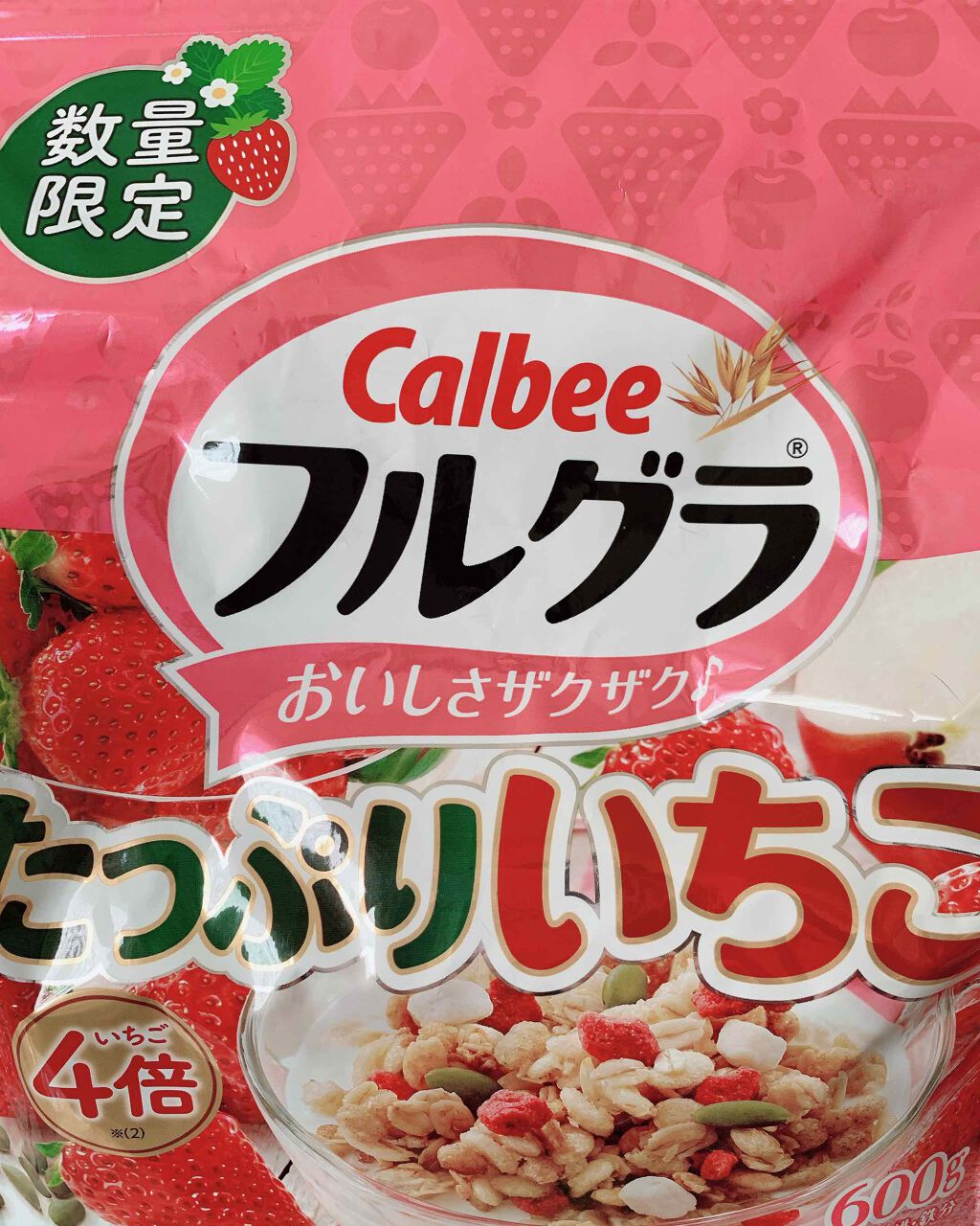 フルグラ® たっぷりいちご 600g/カルビー/グラノーラを使ったクチコミ（1枚目）