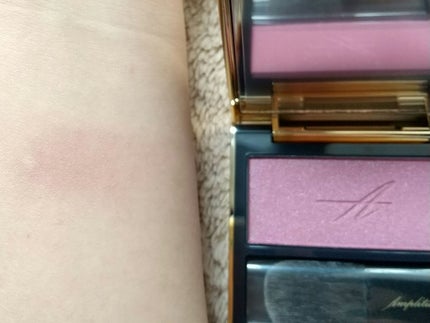 コンスピキュアス モノチークス/Amplitude/パウダーチークを使ったクチコミ(8枚目)