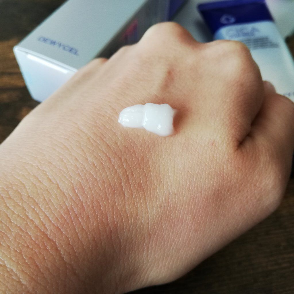 デュイセル シカプラスバーム/DEWYCEL/フェイスクリームを使ったクチコミ（2枚目）