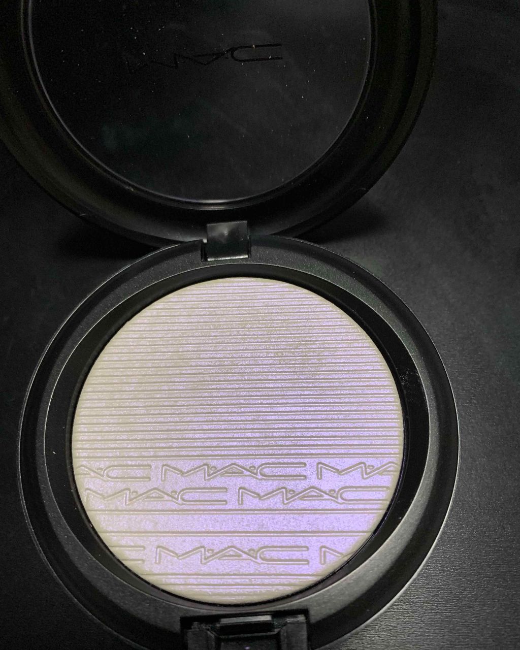 エクストラ ディメンション スキンフィニッシュ/M・A・C/プレストパウダーを使ったクチコミ(2枚目)