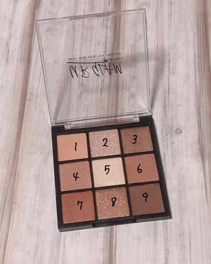 UR GLAM BLOOMING EYE COLOR PALETTE/U R GLAM/アイシャドウパレットを使ったクチコミ(2枚目)