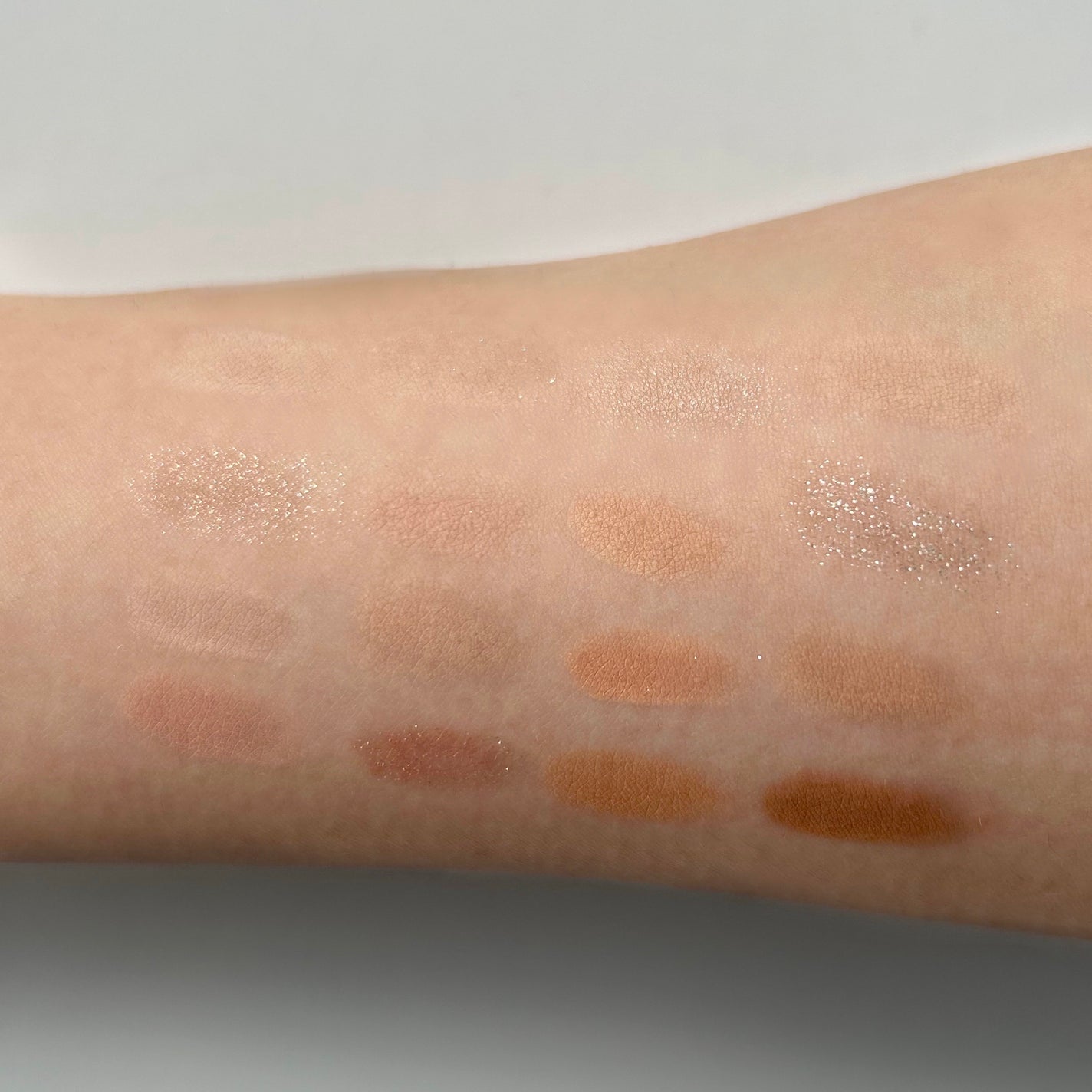 ソフトブラーリングアイパレット/wakemake/アイシャドウパレットを使ったクチコミ(3枚目)