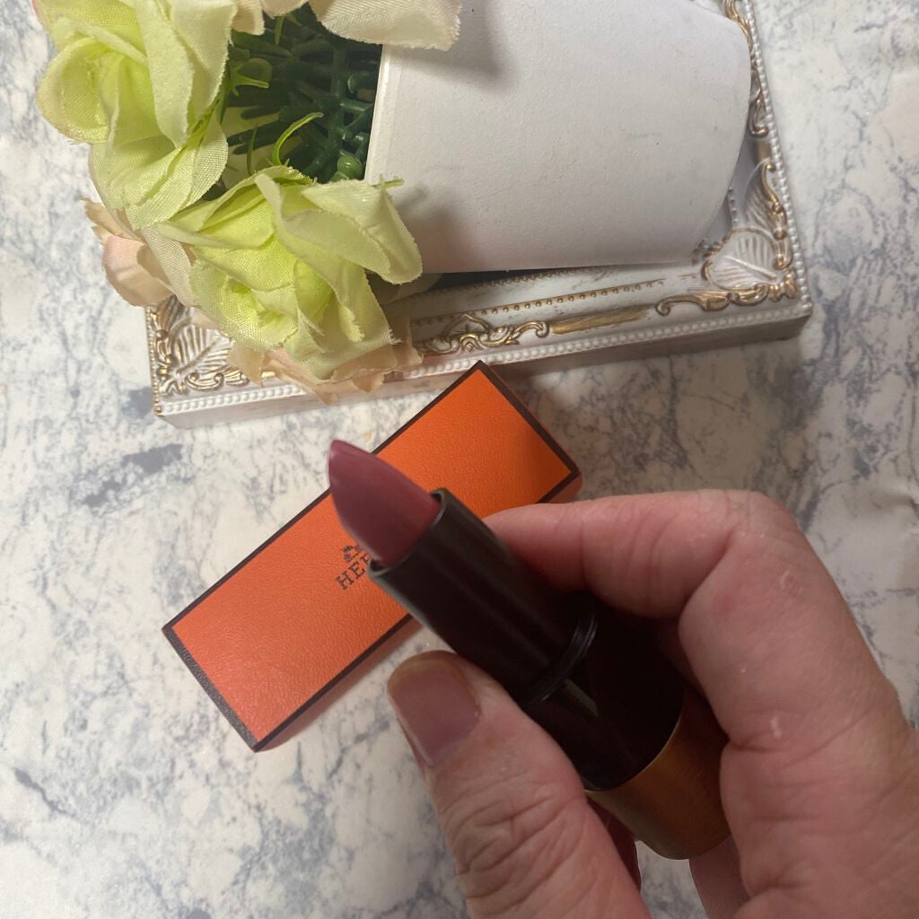 〈ルージュ・エルメス〉 ルージュ ア レーヴル サティネ/エルメス/口紅を使ったクチコミ(2枚目)