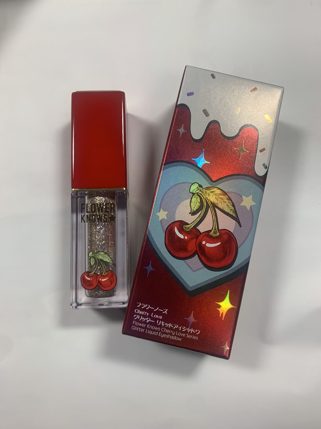 Cherry Love グリッター リキッドアイシャドウ P04 Shining Star/FlowerKnows/グリッターを使ったクチコミ（1枚目）
