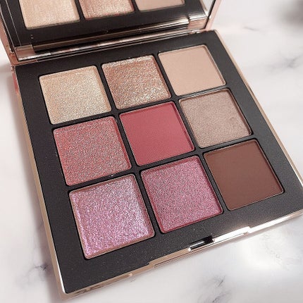 アンインヒビテッド アイシャドーパレット/NARS/アイシャドウパレットを使ったクチコミ(2枚目)