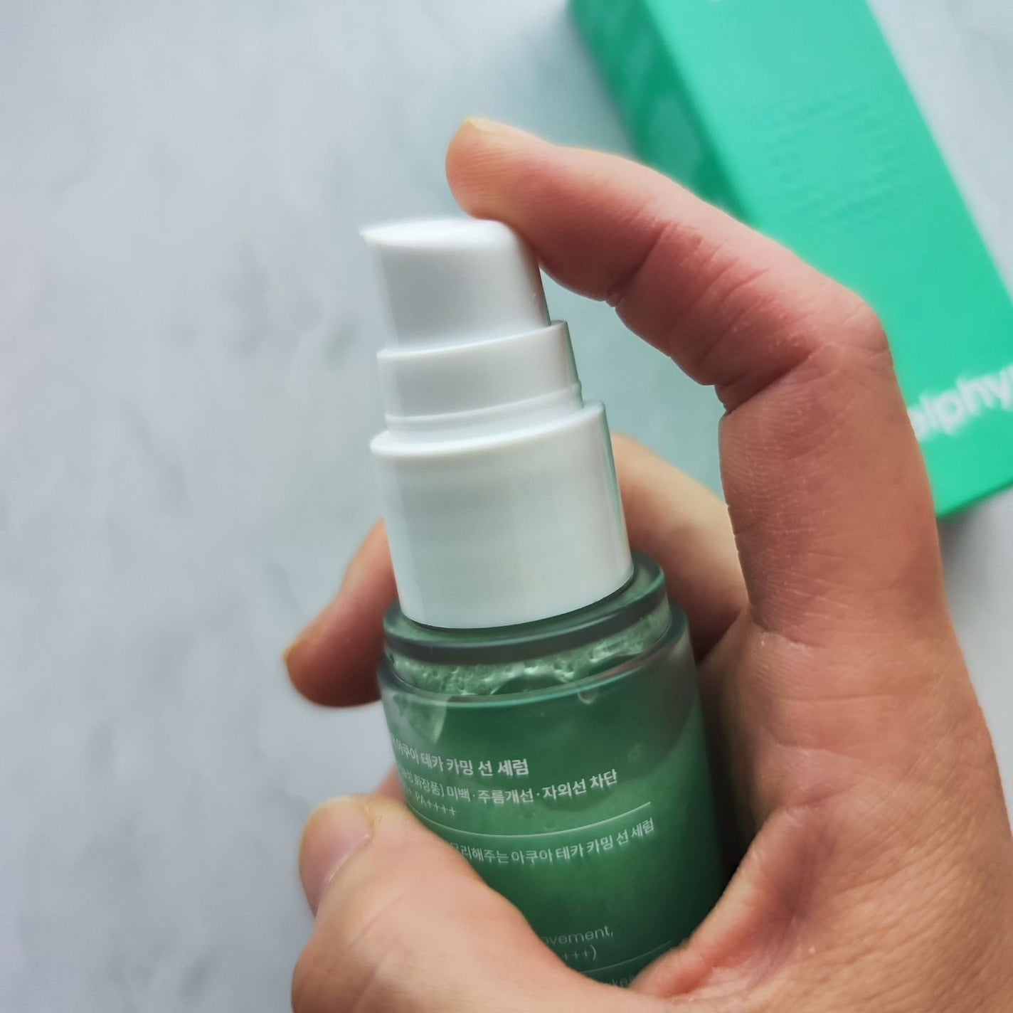 AquaTeca calming sun serum/Delphyr/日焼け止めローションを使ったクチコミ(2枚目)