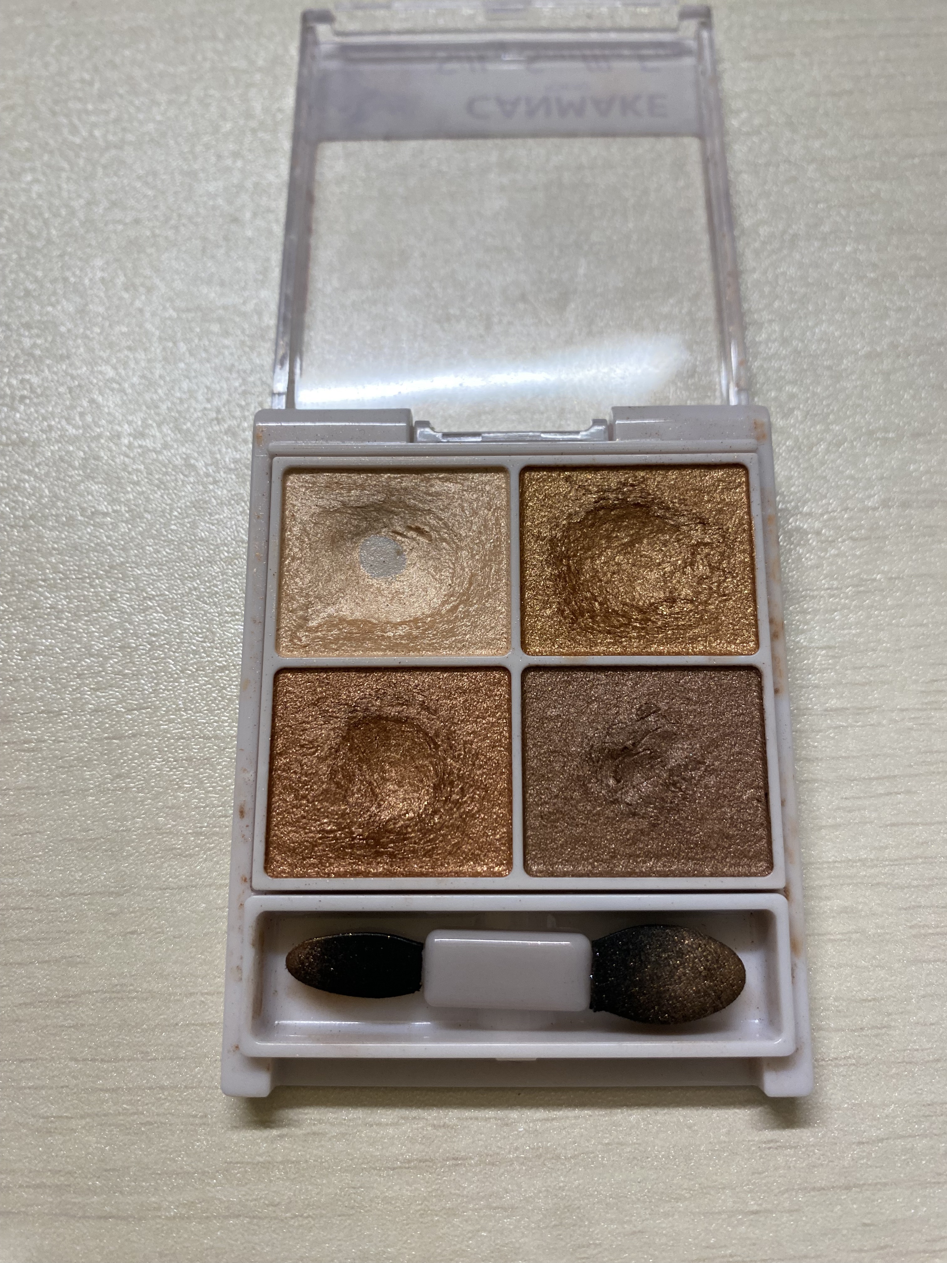 シルキースフレアイズ/キャンメイク/アイシャドウパレットを使ったクチコミ（2枚目）