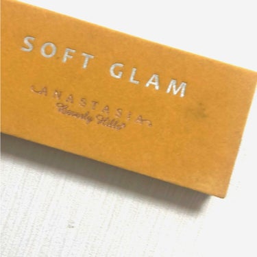 SOFT GLAM アイシャドウ パレット/アナスタシア ビバリーヒルズ/パウダーアイシャドウを使ったクチコミ（1枚目）