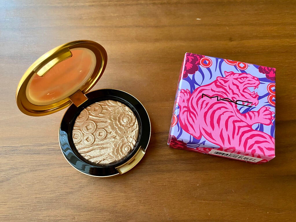 ルナーラックコレクション エクストラ ディメンション スキンフィニッシュ ルナーライツ/M・A・C/パウダーハイライトを使ったクチコミ(1枚目)