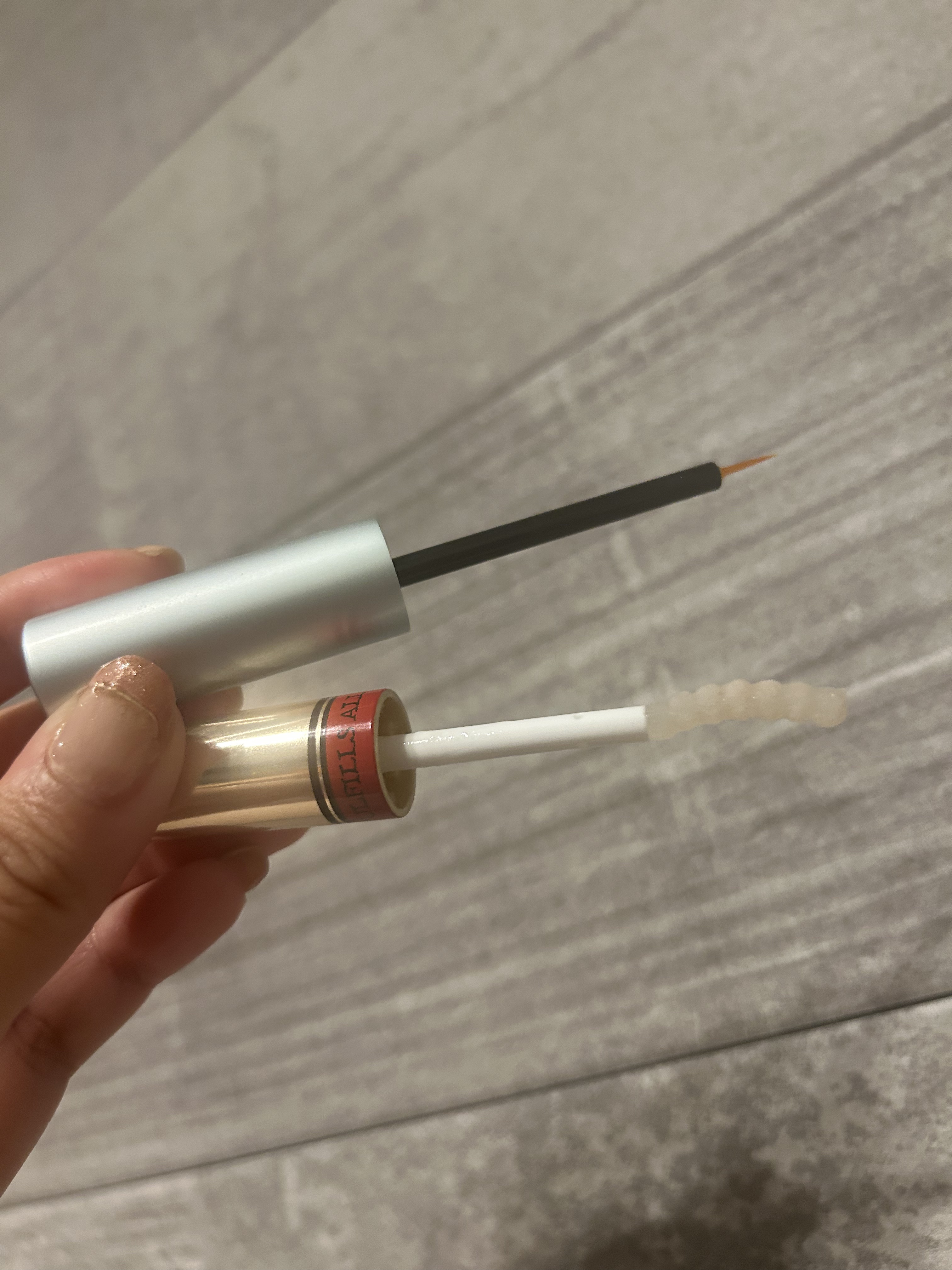 FEG  Eyelash  Enhancer/FEG/まつげ美容液を使ったクチコミ（2枚目）