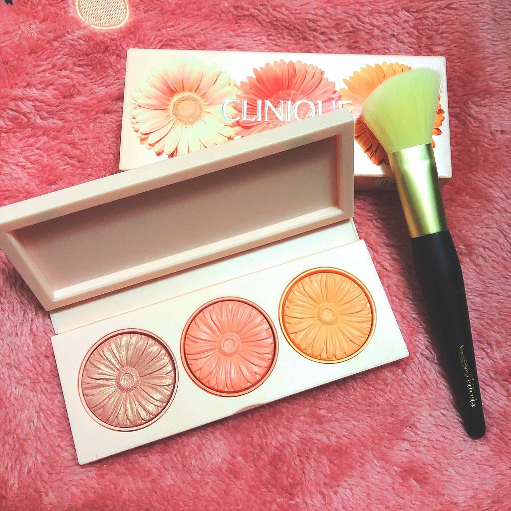 チーク ポップ オン ザ グロウ トリオ パレット/CLINIQUE/パウダーチークを使ったクチコミ（1枚目）