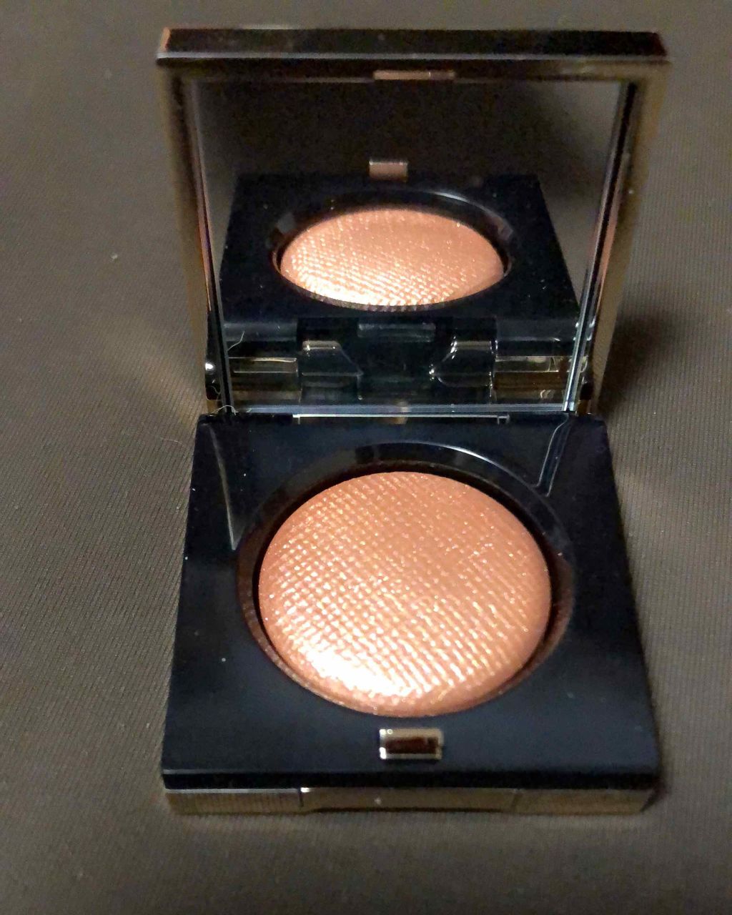 リュクスアイシャドウ/BOBBI BROWN/単色アイシャドウを使ったクチコミ(1枚目)