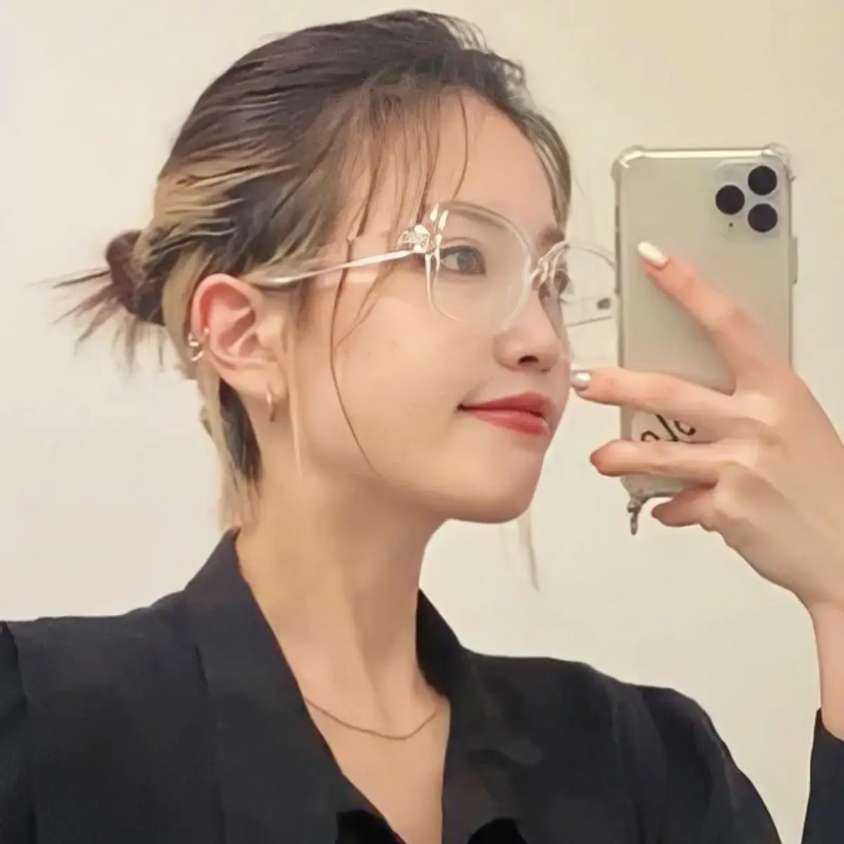 ボブ×ハーフアップで垢抜け!短くても簡単にできるヘアアレンジ方法とおしゃれに仕上げるポイントを徹底解説のサムネイル