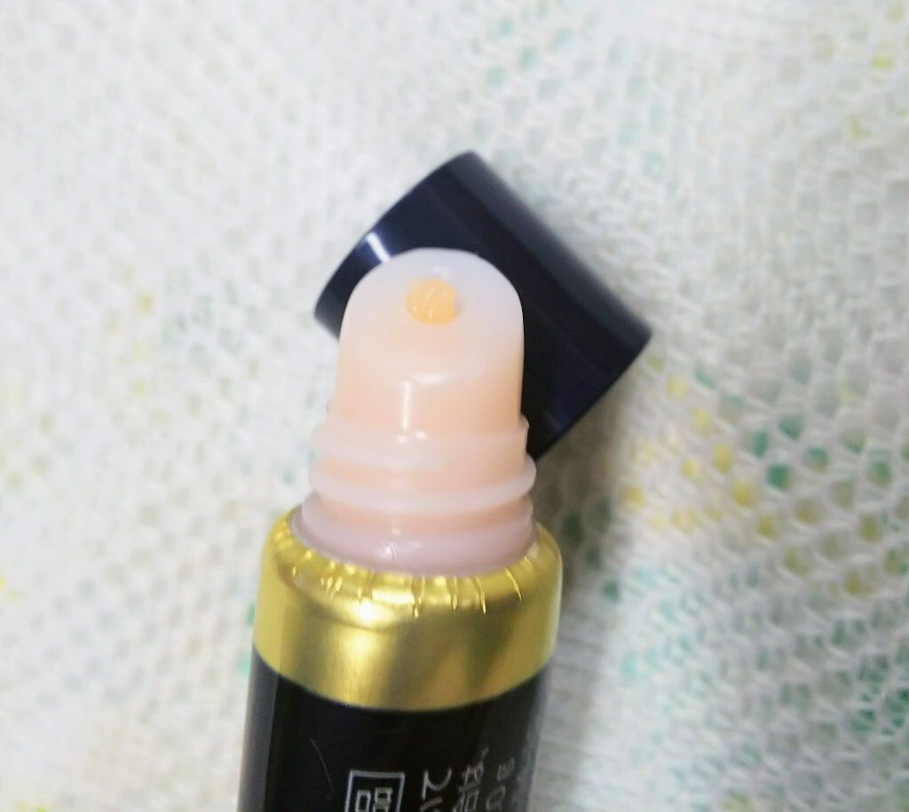 ニベア ロイヤルブルーリップ 濃密美容ケア/ニベア/リップ美容液を使ったクチコミ(3枚目)