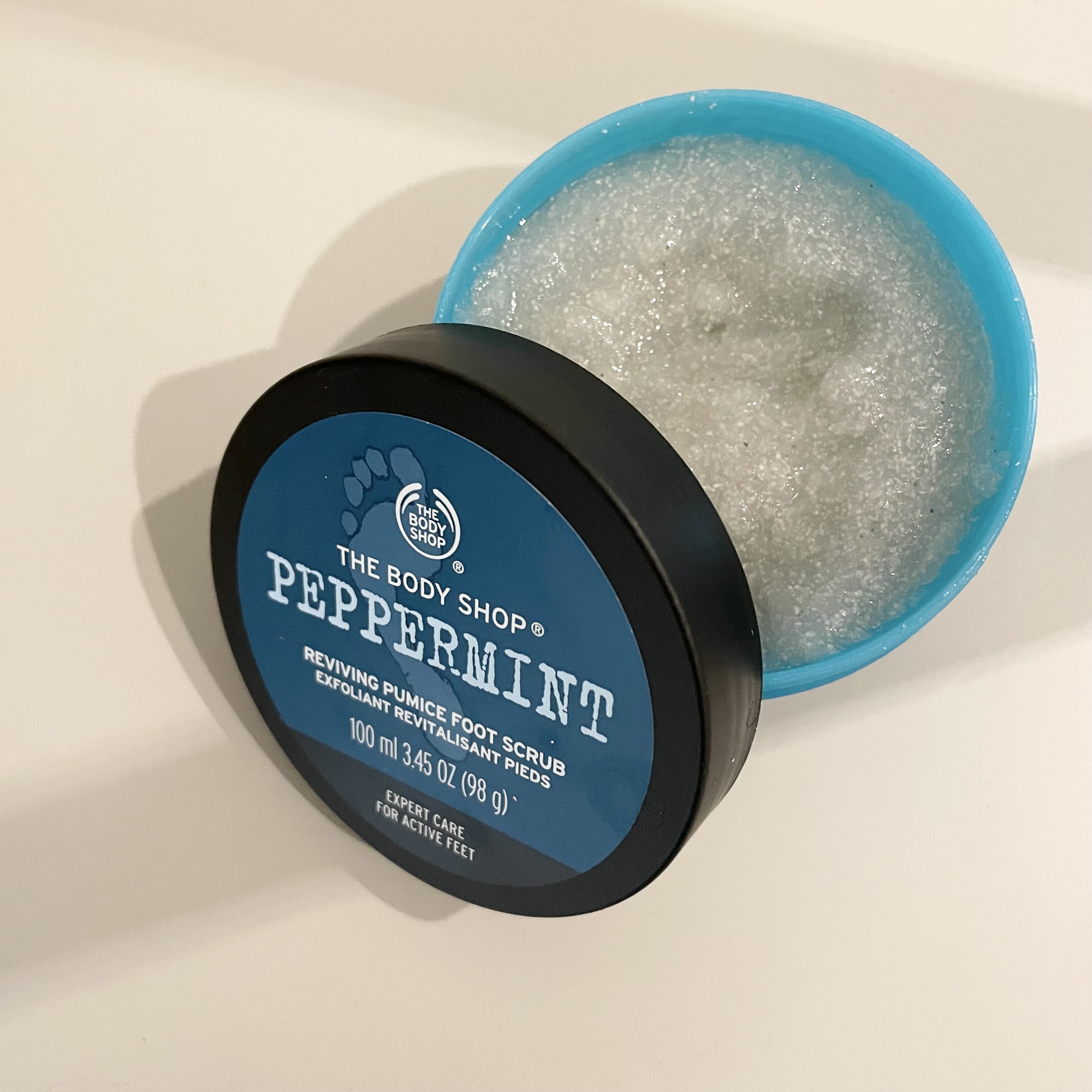 ペパーミント スムージング パミス フットスクラブ/THE BODY SHOP/レッグ・フットケアを使ったクチコミ（1枚目）