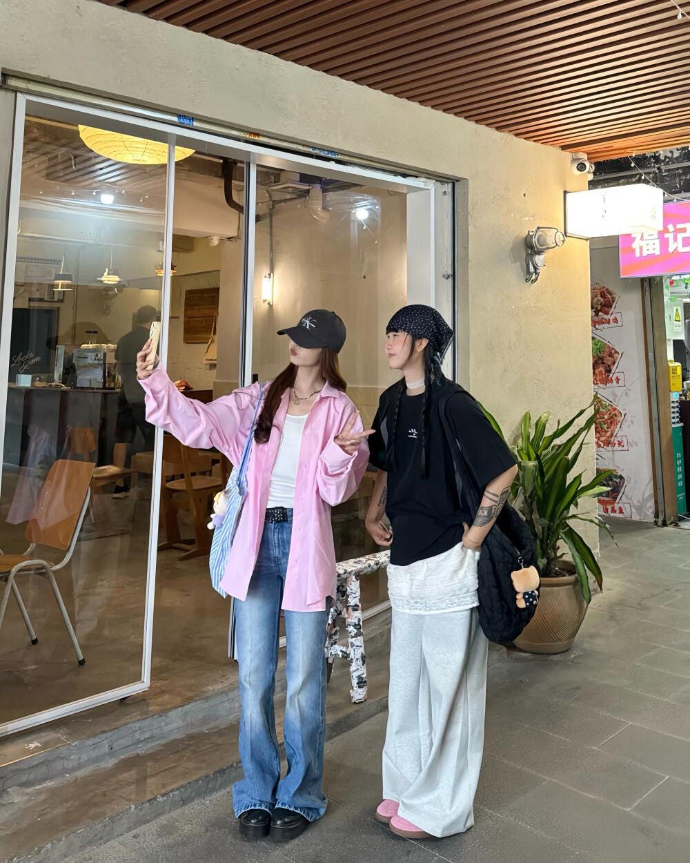 ひとみ on LIPS 「翻译成日语可以是:#コーデ#韓国雑貨#韓国コーデ#韓国ファッシ..」(2枚目)