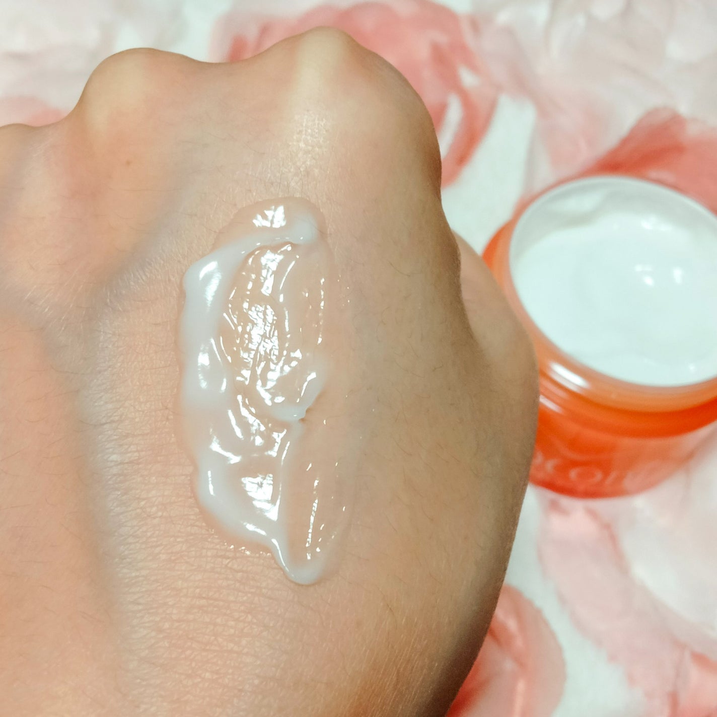 お肉ちゃん🐾 on LIPS 「商品モニターでいただきました植物のちからで、素肌にうるおいを。..」(4枚目)