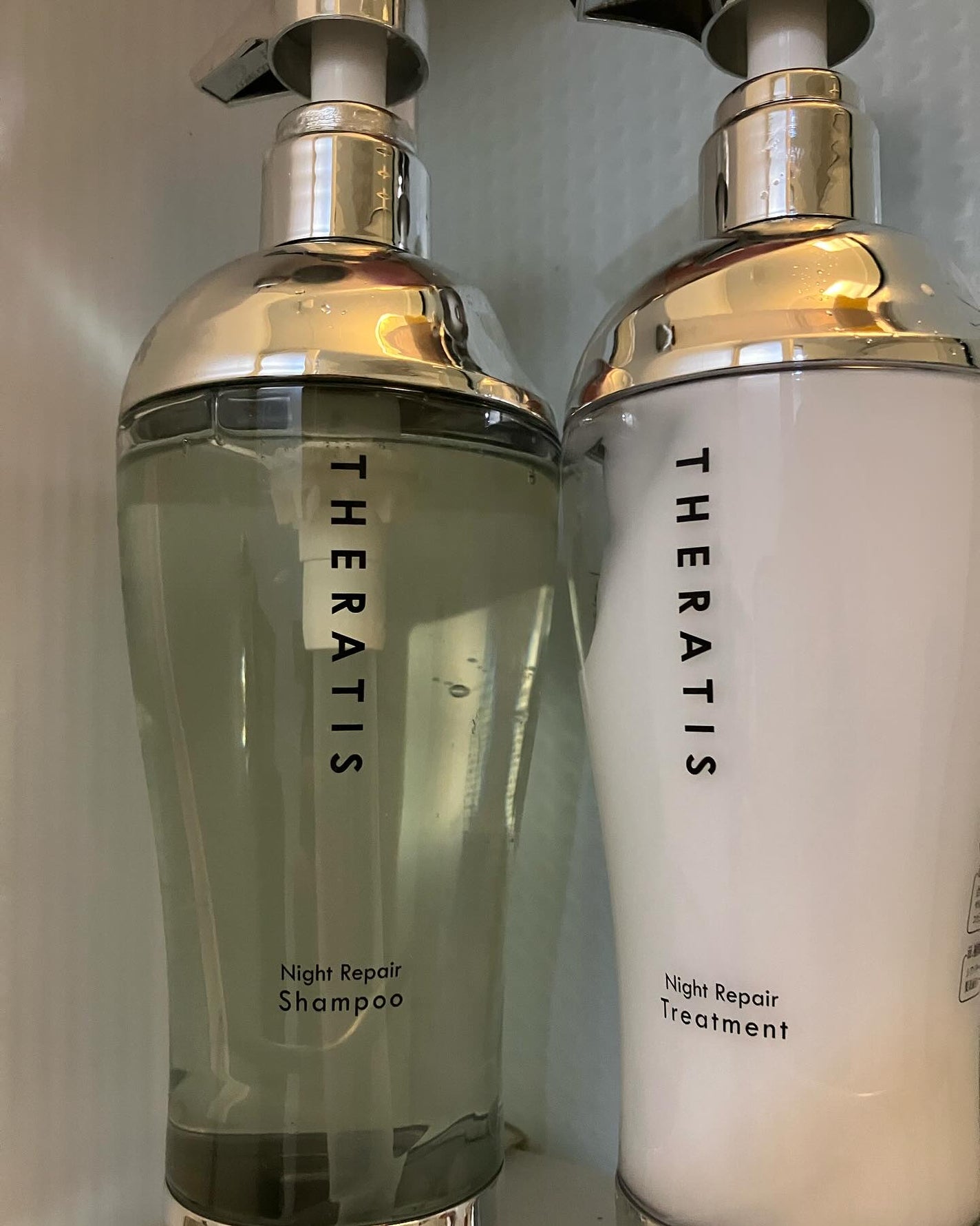 アヤ on LIPS 「セラティス ナイトリペアシャンプー&ヘアトリートメント各435..」(1枚目)