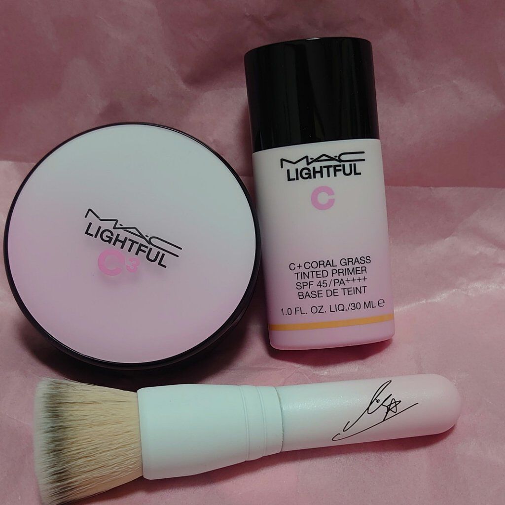 ライトフル C３ クイック フィニッシュ クッション コンパクト/M・A・C/クッションファンデーションを使ったクチコミ（1枚目）