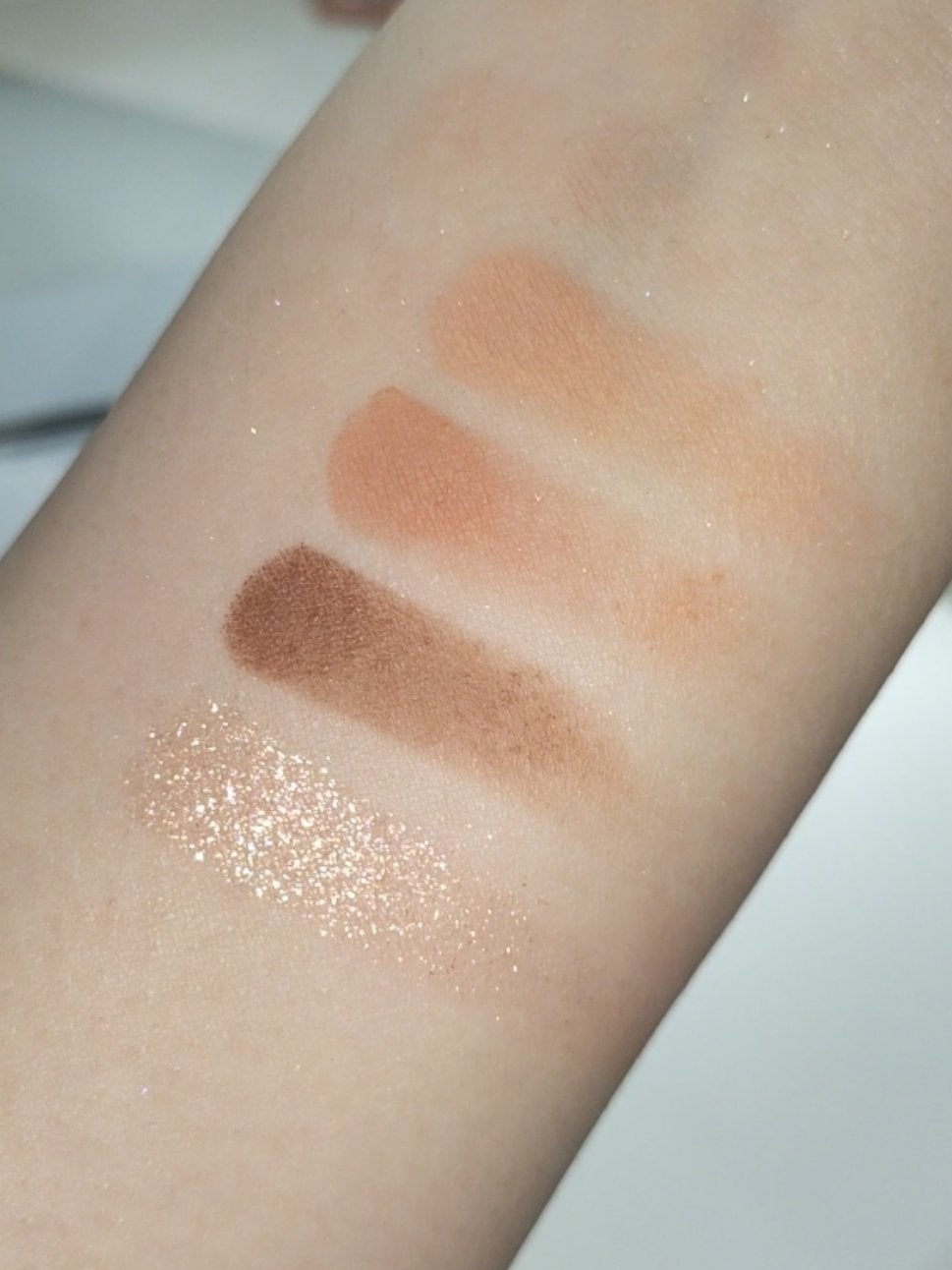 ベターザンアイズ/rom&nd/アイシャドウパレットを使ったクチコミ(5枚目)