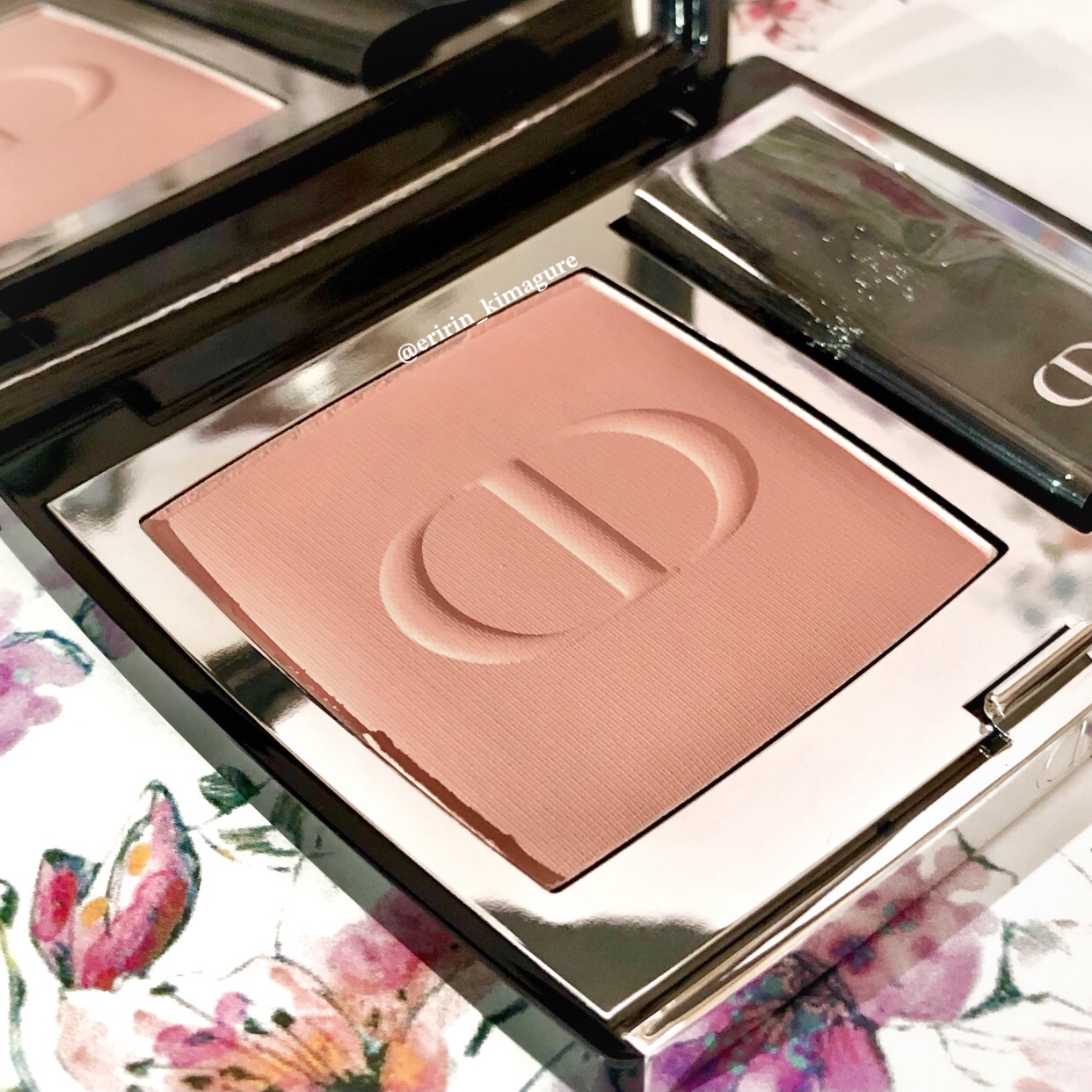 ディオールスキン ルージュ ブラッシュ 100 ヌード ルック マット/Dior/パウダーチークを使ったクチコミ（2枚目）