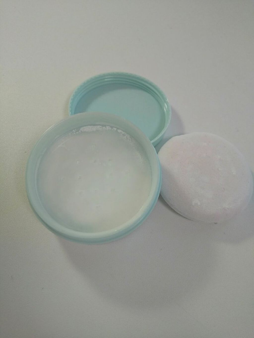 ノーセバム ミネラルパウダー/innisfree/ルースパウダーを使ったクチコミ(2枚目)