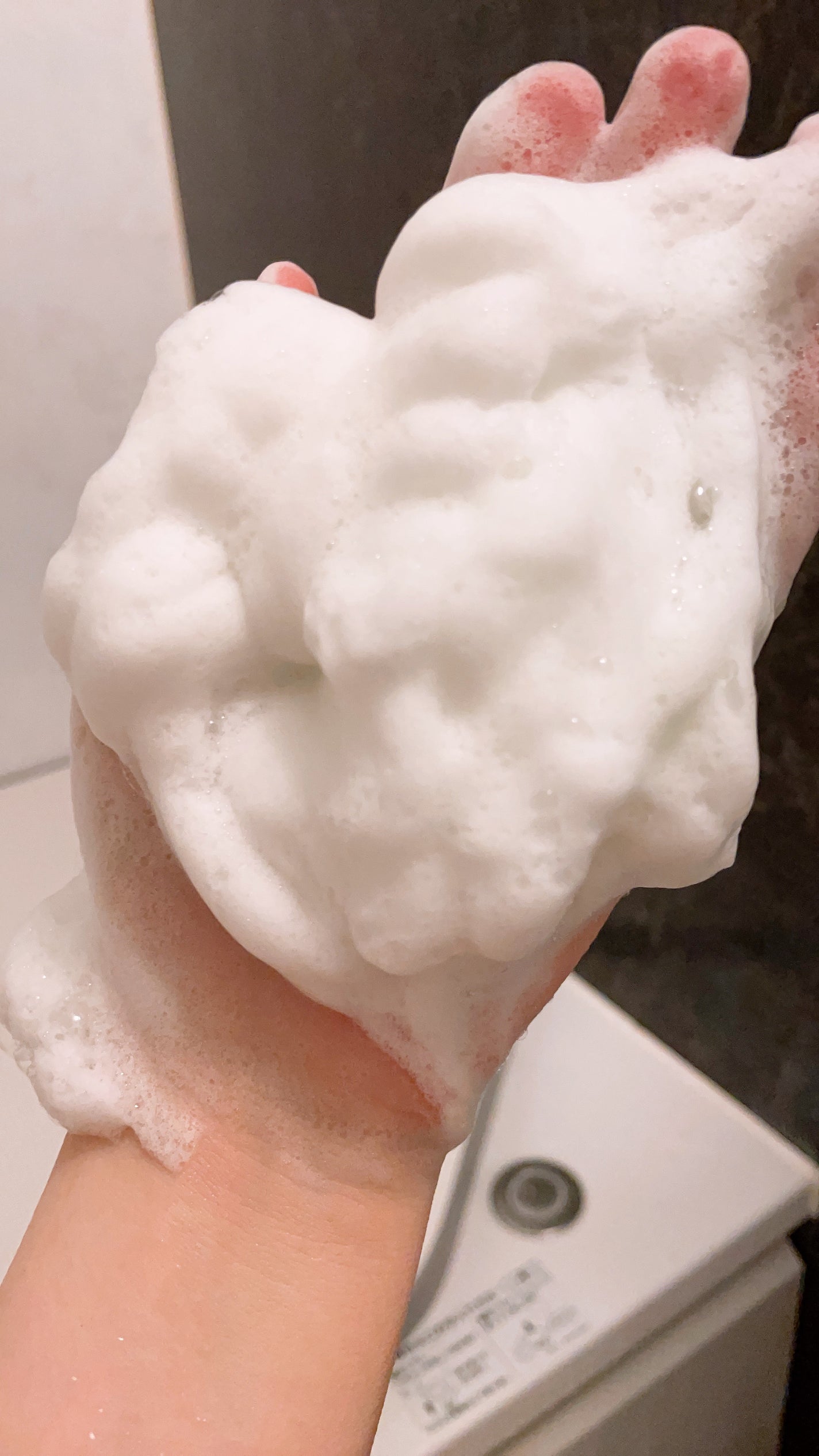 みぃー on LIPS 「たまたま店舗に立ち寄った際に見かけて気になって購入しました。個..」(2枚目)