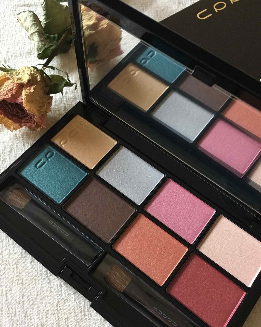 2018 クリスマス アイシャドウ コンパクト/SUQQU/アイシャドウパレットを使ったクチコミ（1枚目）