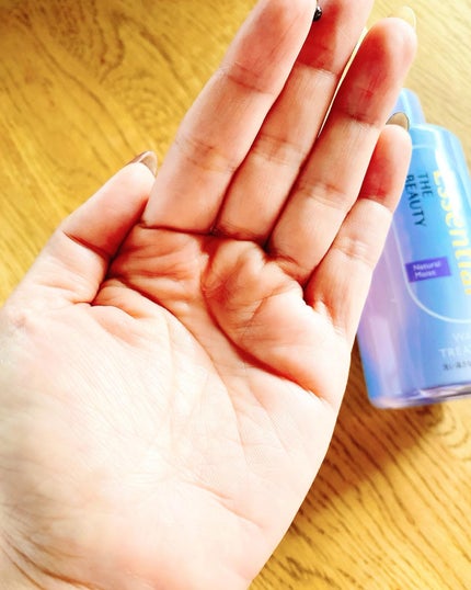 エッセンシャル プレミアム ウォータートリートメント ナチュラルモイスト/エッセンシャル/アウトバストリートメントを使ったクチコミ(4枚目)