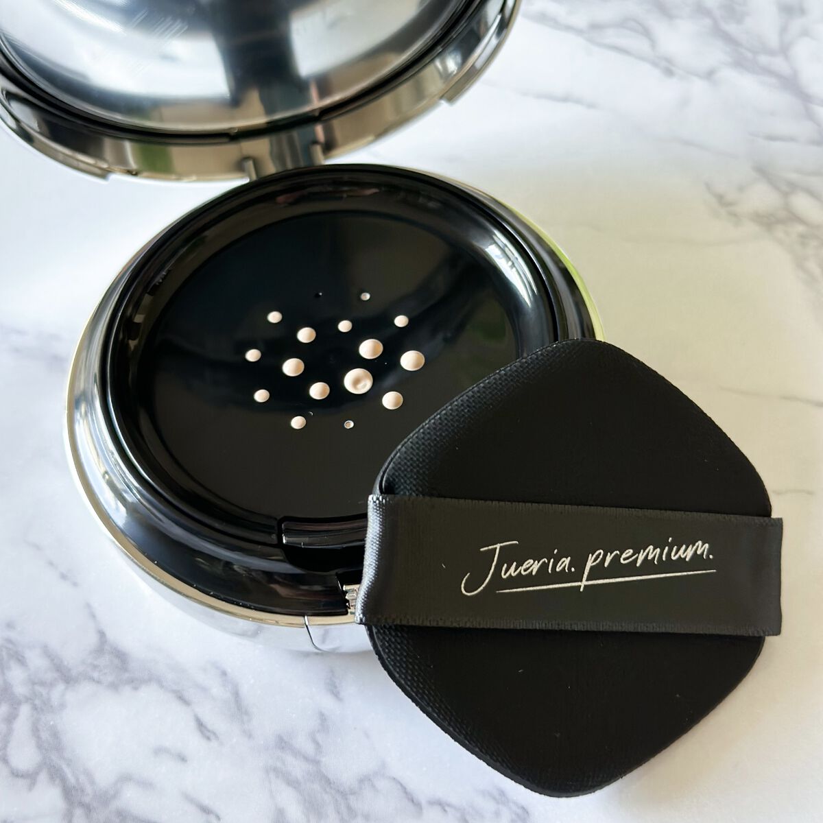 プレミアムニードルファンデーション ライトベージュ/ジュエリアプレミアム/クッションファンデーションを使ったクチコミ（2枚目）