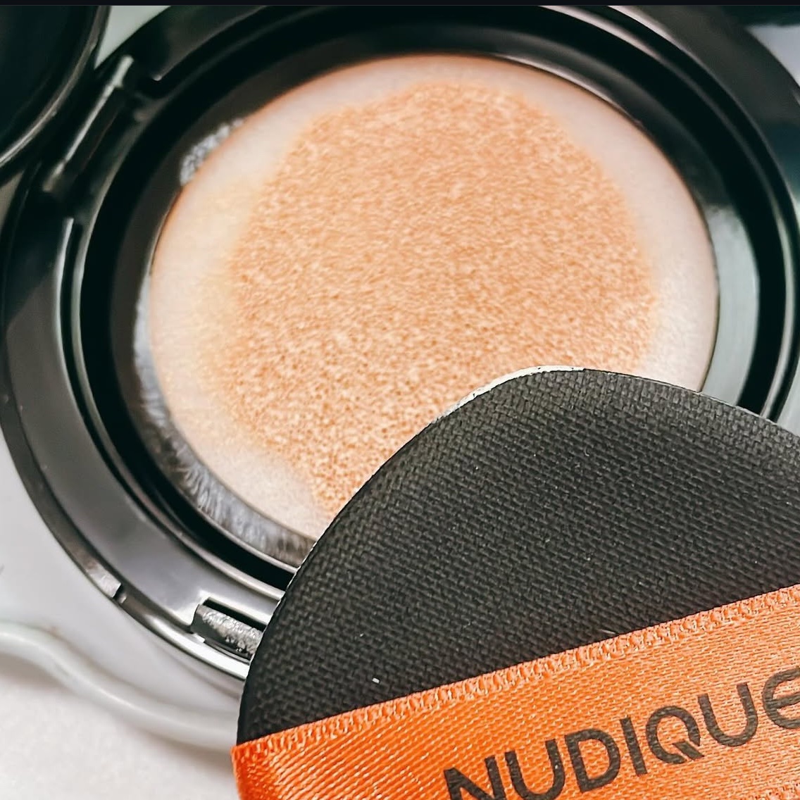グロウクッションファンデーション/NUDIQUE/クッションファンデーションを使ったクチコミ（2枚目）
