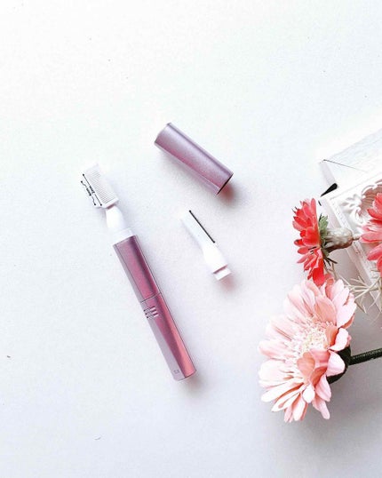 クシ付きマユトリマー(女性用)/貝印/シェーバーを使ったクチコミ(2枚目)