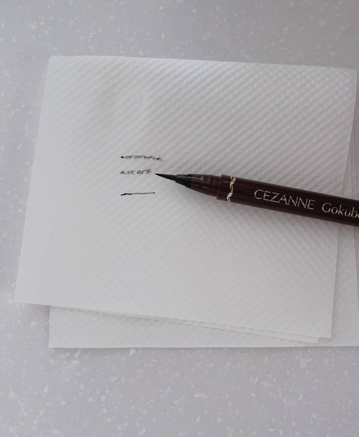 「密着アイライナー」クリームペンシル/デジャヴュ/ペンシルアイライナーを使ったクチコミ（2枚目）