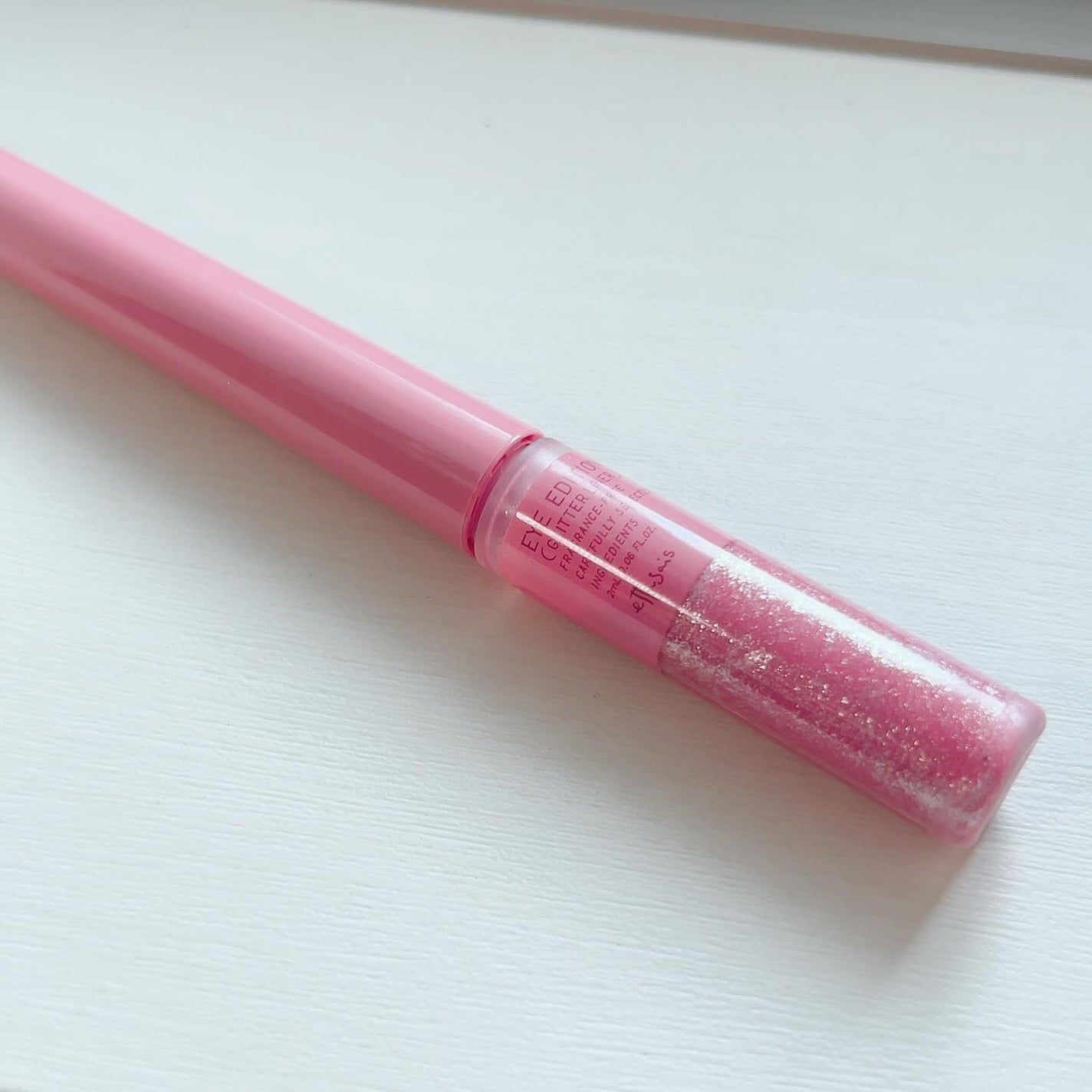 megu on LIPS 「エテュセの新作グリッターが可愛すぎて頭抱える🤦♀️血色ピンク..」(4枚目)