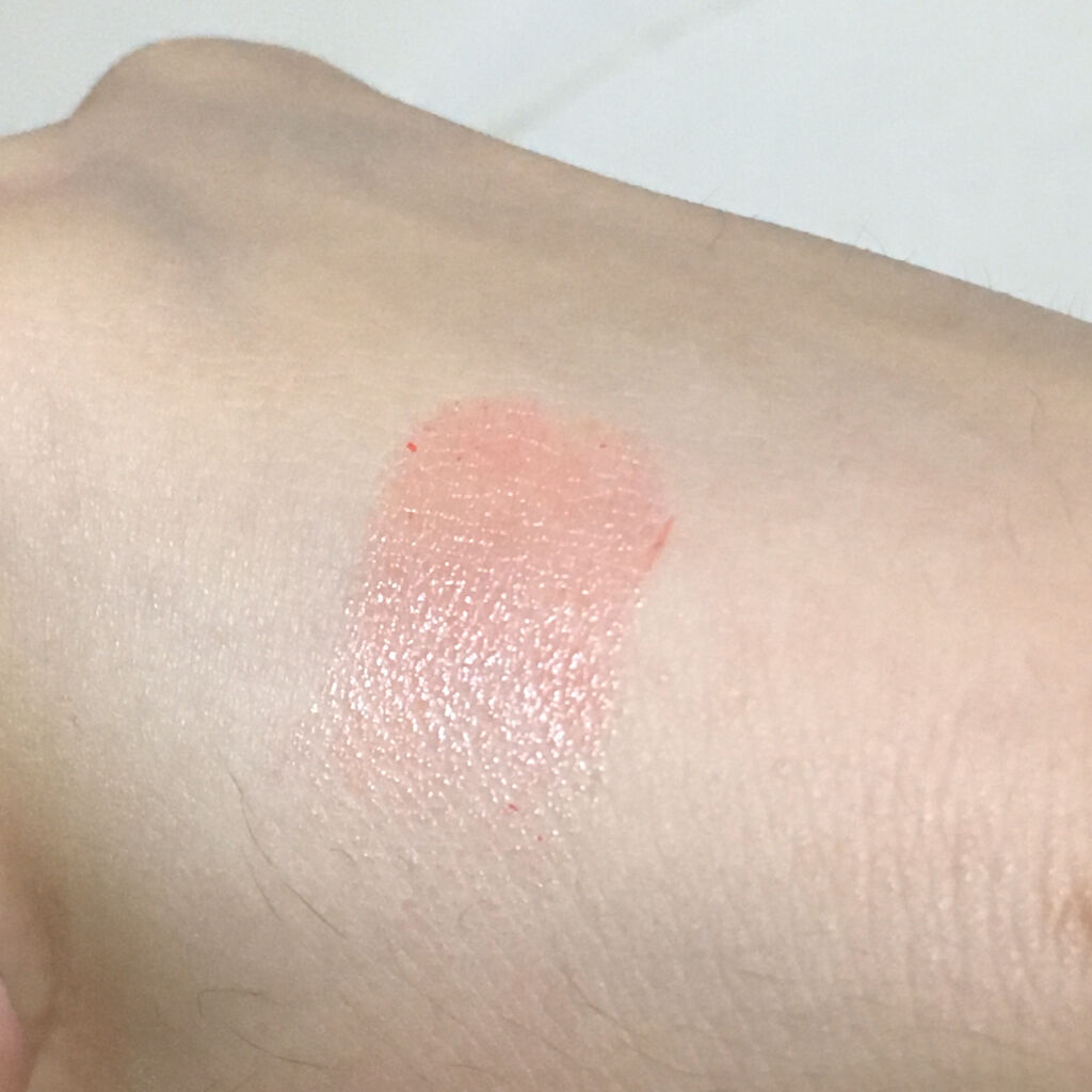 ラスティンググロスリップ/CEZANNE/口紅を使ったクチコミ（2枚目）