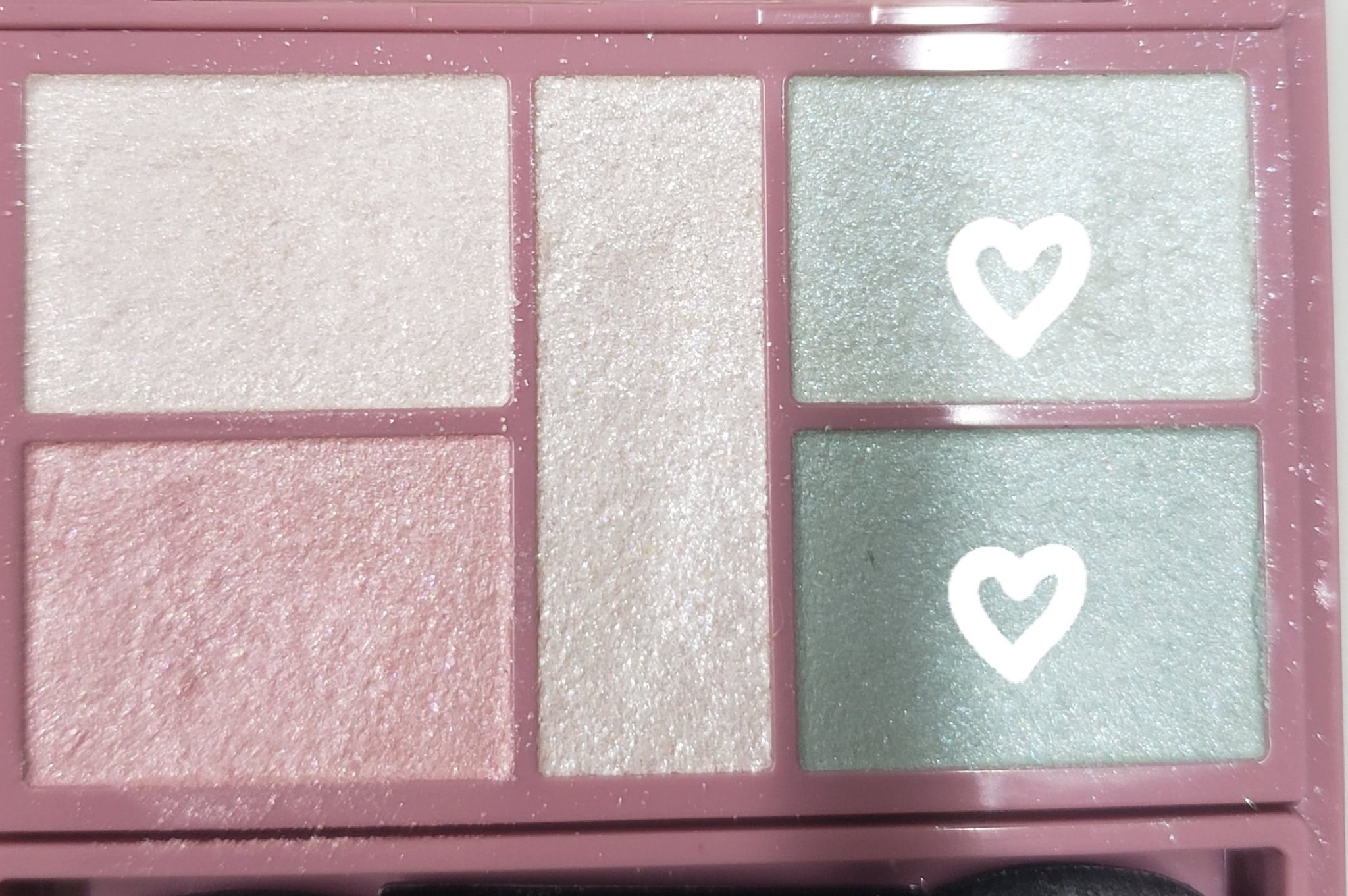 「密着アイライナー」しなやか筆リキッド/デジャヴュ/リキッドアイライナーを使ったクチコミ（2枚目）