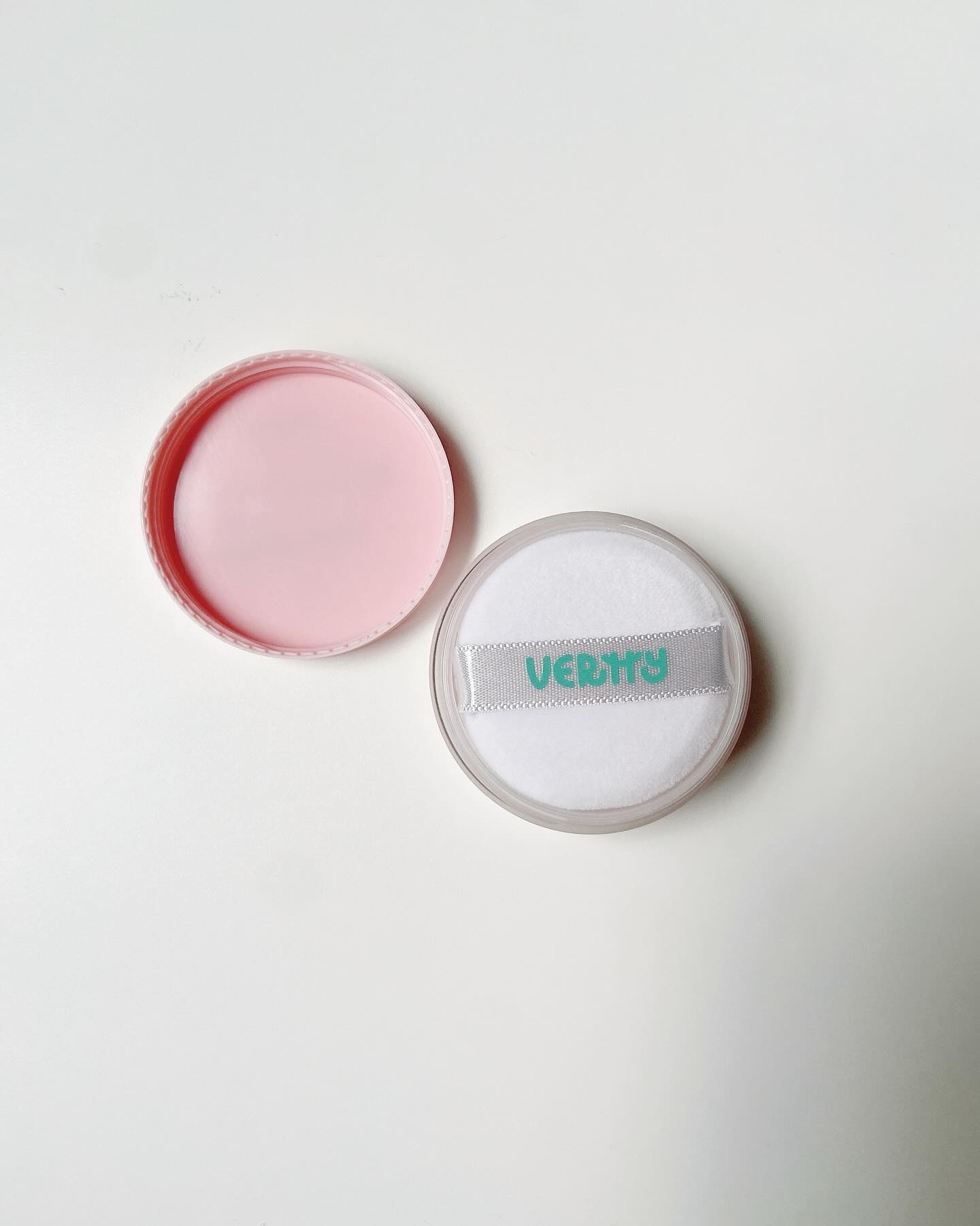 ノーセバムミントブラーパウダー /Vertty/ルースパウダーを使ったクチコミ（3枚目）