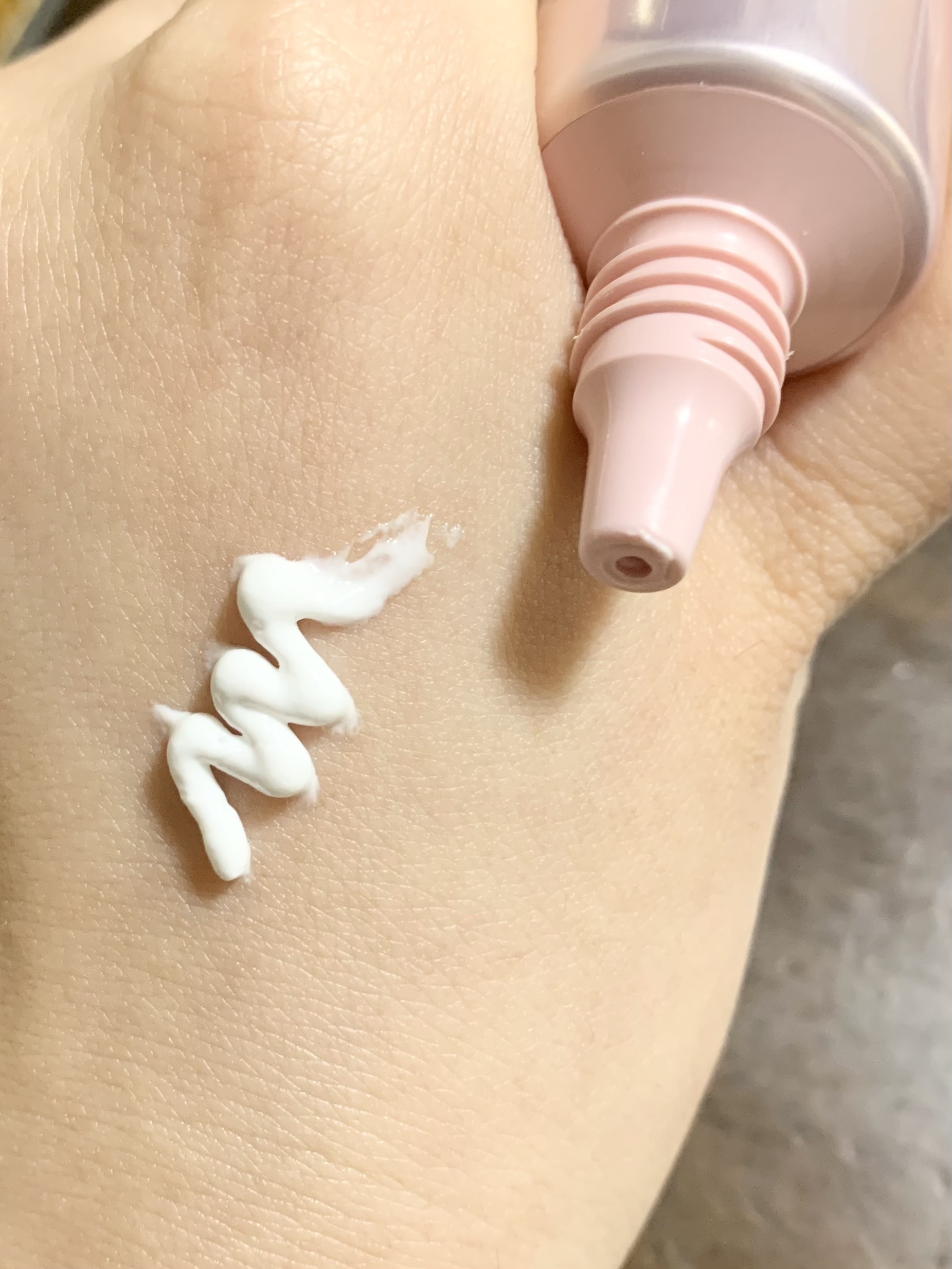 ブライト フォーカス リアル アイクリーム フォーフェイス/AHC/アイケア・アイクリームを使ったクチコミ（2枚目）