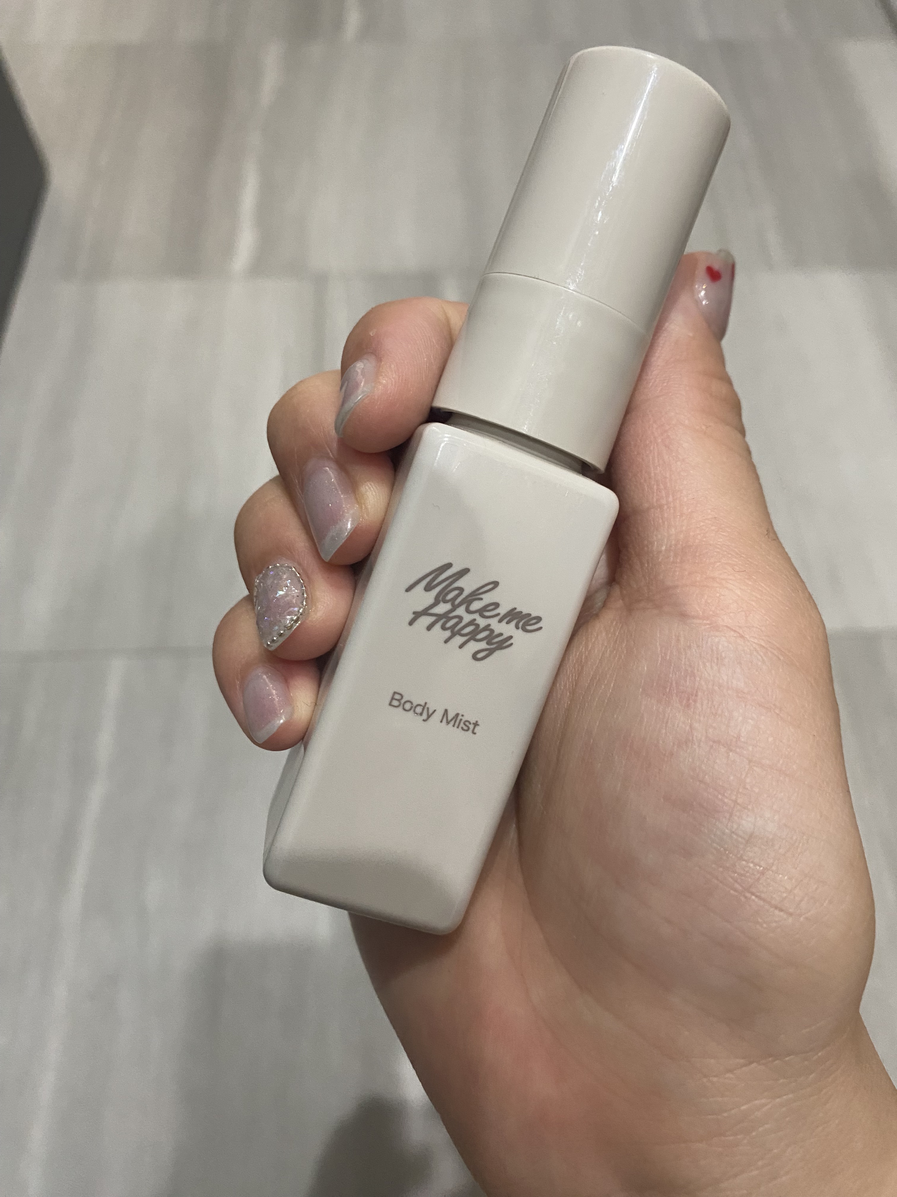 香りが好きすぎてハンドクリームを先に買ったけど
ボディミストも買ってしまった
全身いい匂いにつつまれて最高です🥰