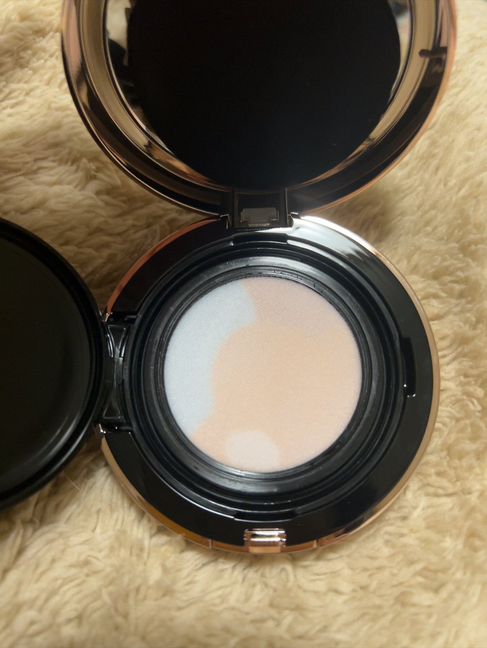 キスミー フェルム クッションワンダーラストＳＰ 02 ライト/キスミー フェルム/クッションファンデーションを使ったクチコミ（3枚目）