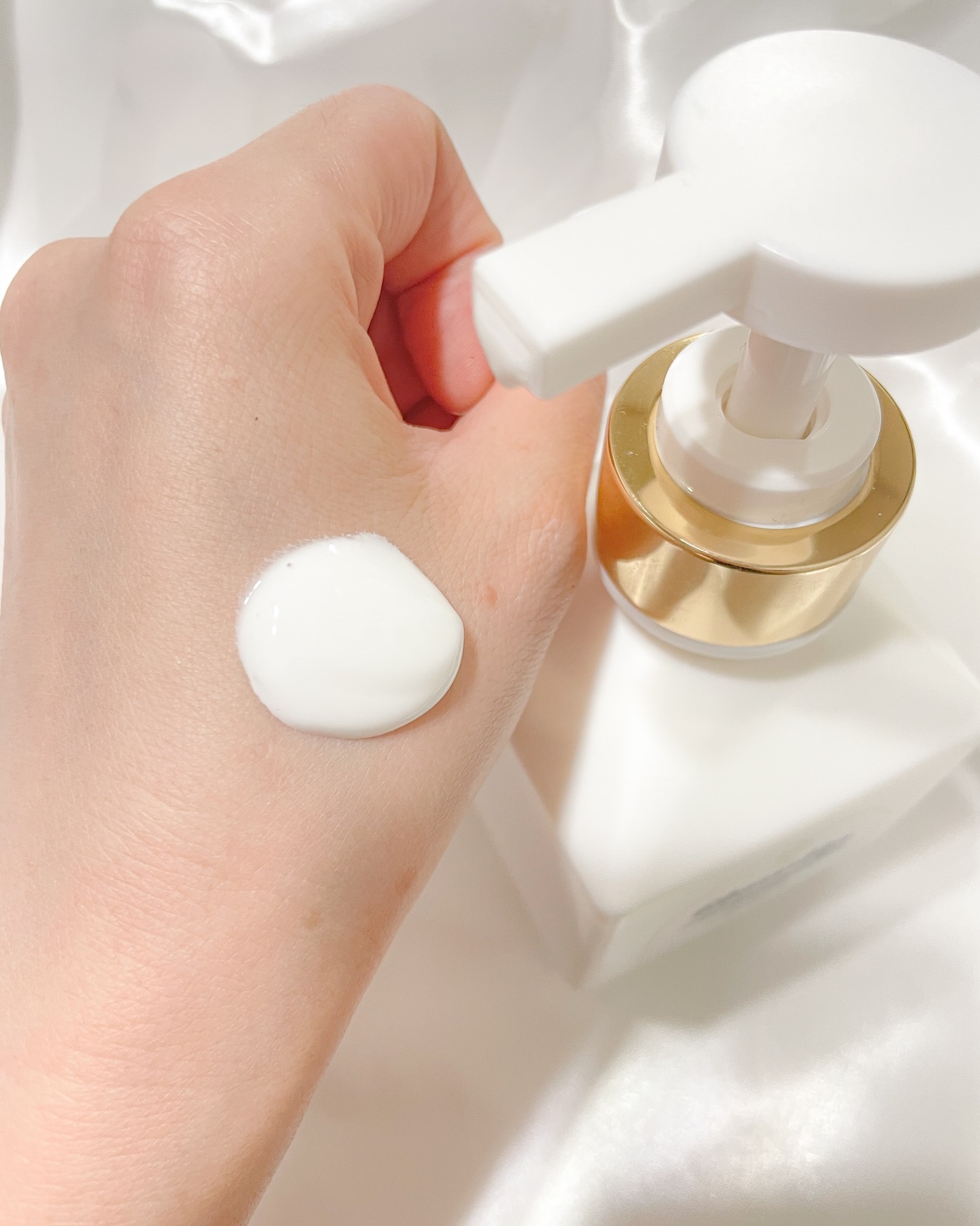 グローアップインシャワートーンアップミルク 300g/MEDIPICKME/ボディクリームを使ったクチコミ（2枚目）