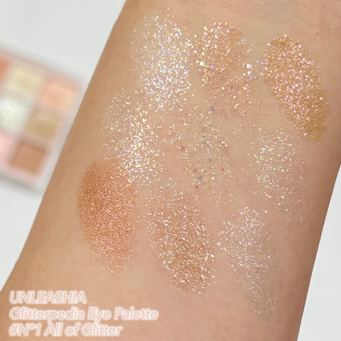 グリッターペディアアイパレット/unleashia/アイシャドウパレットを使ったクチコミ（3枚目）