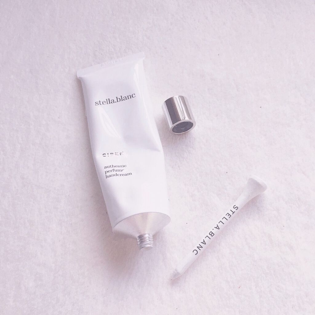 オーセンティックパフュームハンドクリーム/Stella.Blanc/ハンドクリームを使ったクチコミ（3枚目）