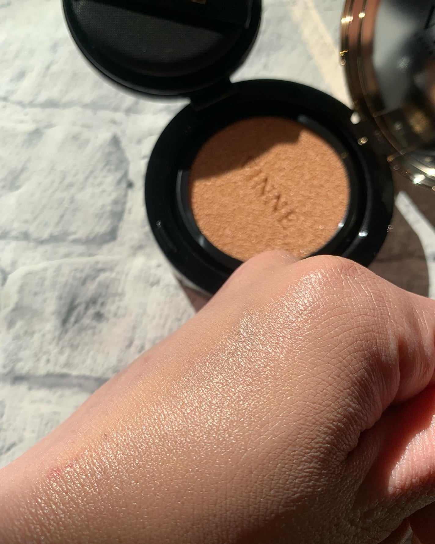 エッセンス ラディアンス クッション/VINNE /クッションファンデーションを使ったクチコミ(3枚目)